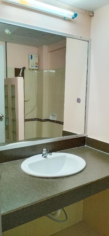 Banyan Resort Bangsaen Eksteriør billede