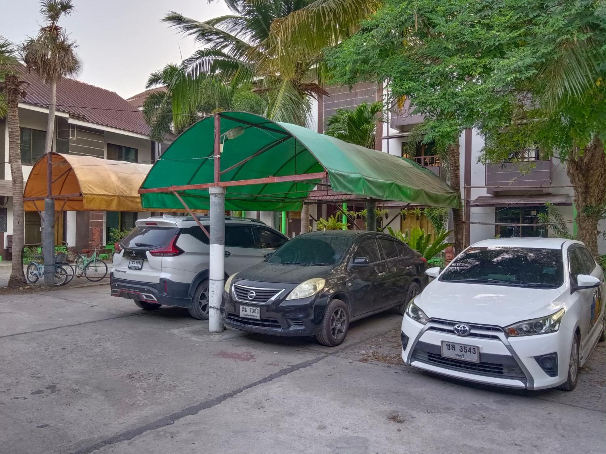 Banyan Resort Bangsaen Eksteriør billede